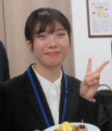 何　楚紅
